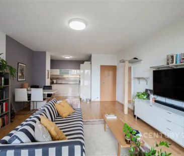 Pronájem moderního bytu 2+kk s lodžii 72 m - Фото 2