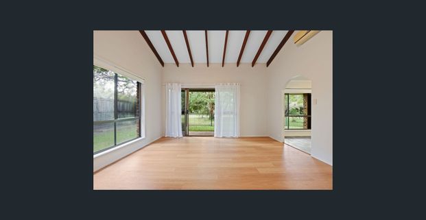 Spacious 4 Bedroom Home with Park Views - Photo 1