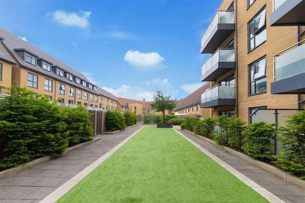 Royal Engineers Way, Mill Hill, NW7 - Photo 1