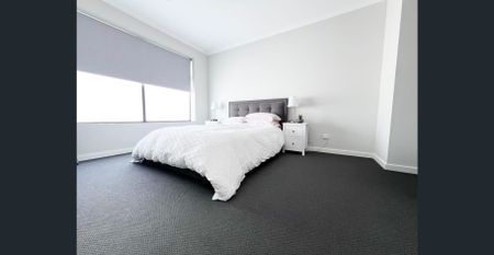 BEAUTIFUL, COMFORTABLE & MODERN LIVING - Photo 4