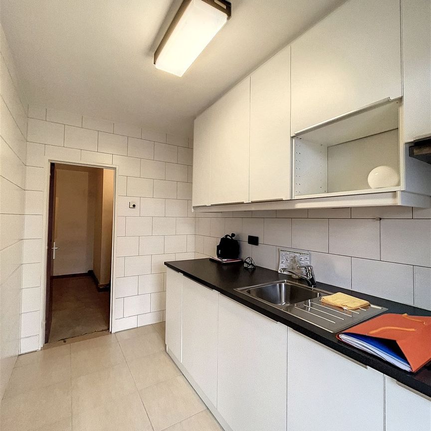 Centraal gelegen, instapklaar twee slaapkamer appartement - Foto 1