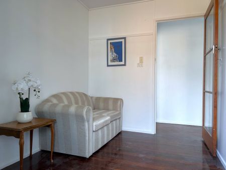 Room 2/8 Ranfurly Street, Newtown - Photo 5