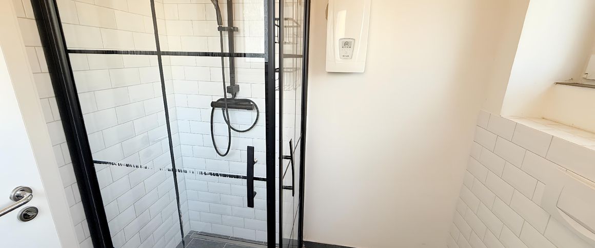 GROßZÜGIGE MASIONETTEWOHNUNG MIT 139M² IM ZENTRUM ZU MIETEN! - Photo 1