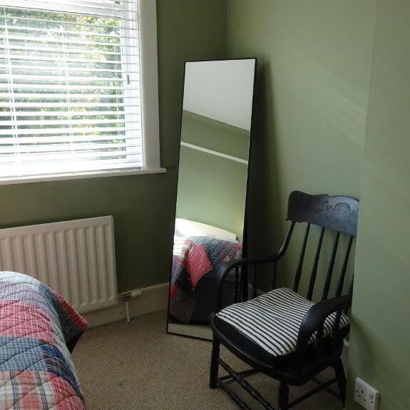 6 Knockbreda Drive, Belfast, BT6 0HJ - Photo 1