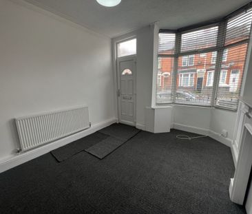 2 Bedroom Terraced - Photo 3