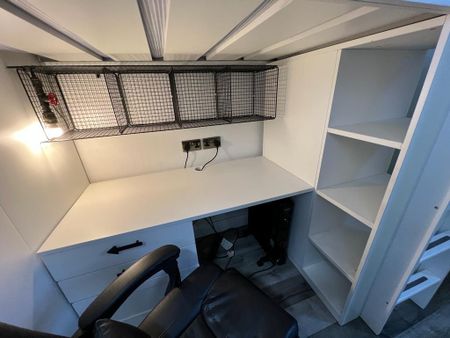 Studio Flat, Banff Road, M14 - Photo 4