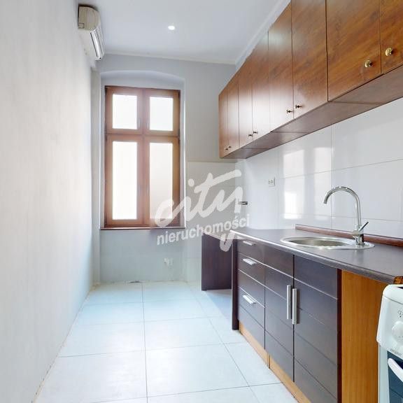 Mieszkanie w Centrum, idealne na kancelarię! - Photo 1