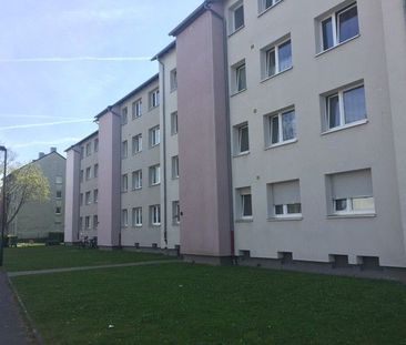 Schöne 3-Zimmer-Wohnung mit Balkon und modernem Bad - Foto 2