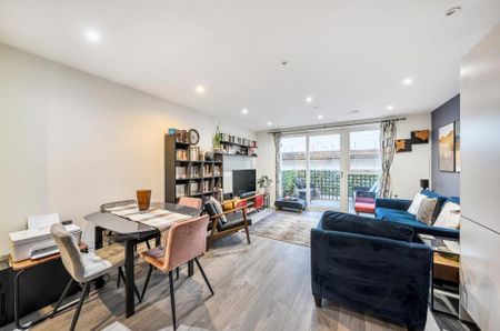 2 bedroom flat to rent - Photo 3