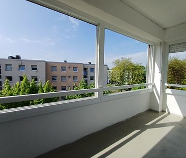 Eisessen auf dem sonnigen Südbalkon - Photo 6