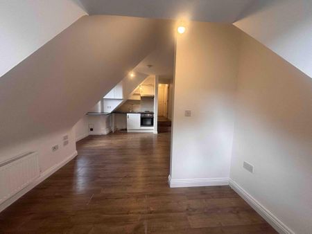 Studio to rent - Photo 2