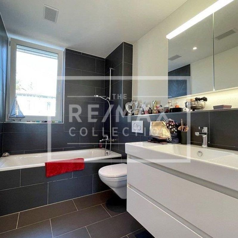Modern, light-flooded and quiet 3.5-room penthouse apartment with large terrace - Foto 1