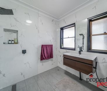 THE FAMILY HOME - Photo 6