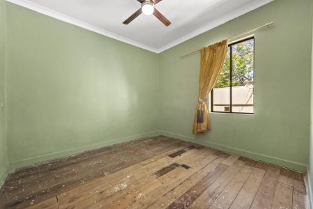 Comfortable rental property offering that backs into a park - Photo 5