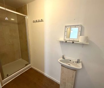 Flat 6, 12 Avenue Road, DN2 - Photo 4