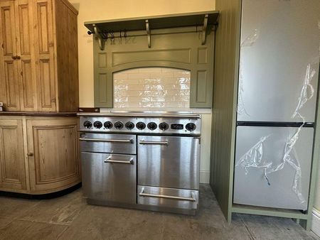 3 bedroom semi-detached house to rent - Photo 2