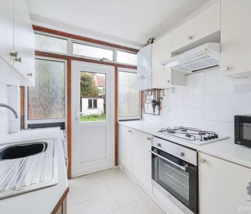 Park Avenue, Mitcham, CR4 - Photo 6