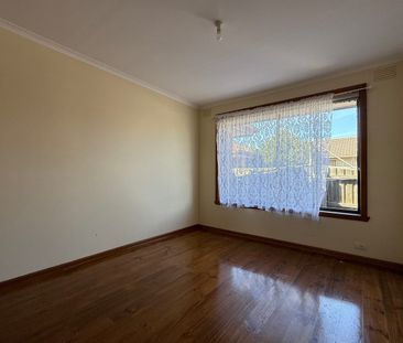 Neat and Bright Two-Bedroom Unit in Prime Dallas Location - Photo 1