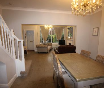 2 bedroom end of terrace house to rent - Photo 2