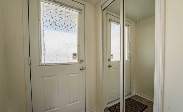 For Lease - 10 Post Oak Drive Unit# 14, Richmond Hill, Ontario - Photo 1