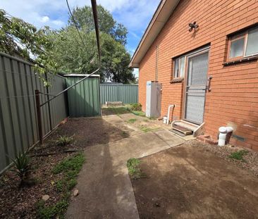 Charming 2-Bedroom Unit – Ideal for Comfortable, Low-Maintenance Li... - Photo 5