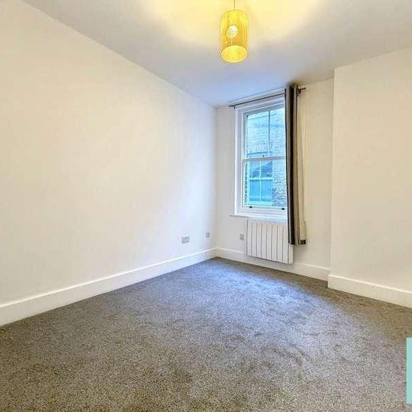 Marine Parade, Worthing, BN11 - Photo 1