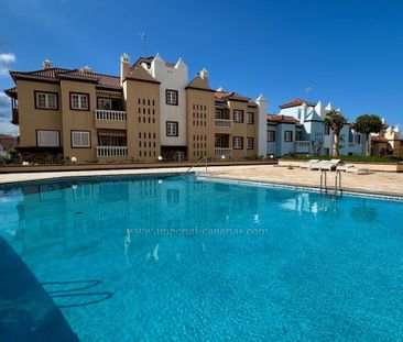 Acogedor apartamento en edificio con piscina comunitaria - Photo 2