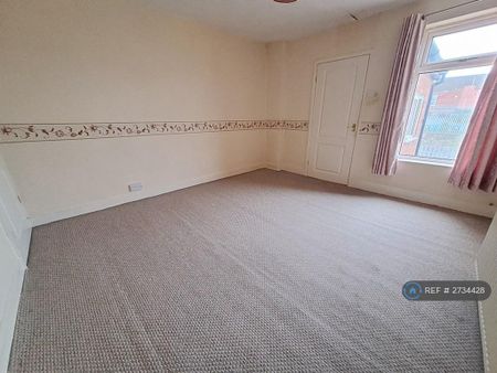 2 bedroom terraced house to rent - Photo 4