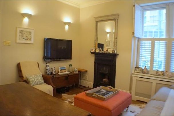 2 Bed Flat, Prince Of Wales Mansions, SW11 - Photo 1
