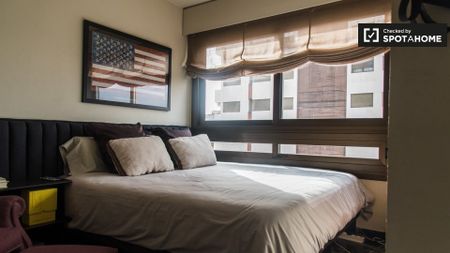 valencia, Valencian Community 46010 - Photo 2