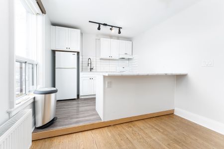 For Lease - 157 Margueretta Street Unit# Upper, Toronto, Ontario - Photo 3
