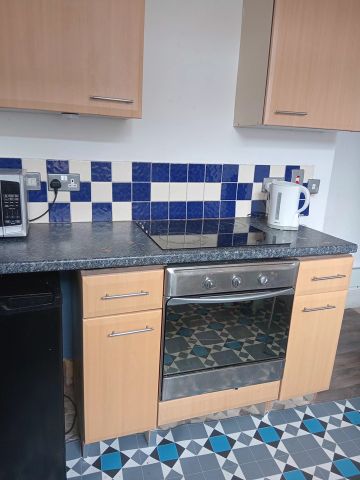 Room in a Shared Flat, Townmead Road, SW6 - Photo 3