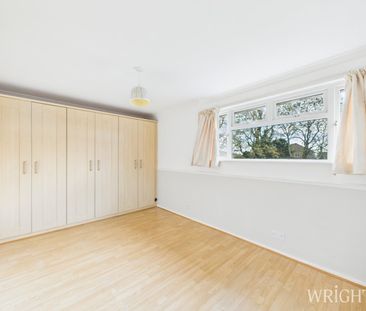 3 bedroom Mid Terraced House - Ferrier Road, Stevenage - Photo 6