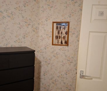 Room in a Shared Flat, Hewitt Avenue, CV6 - Photo 3