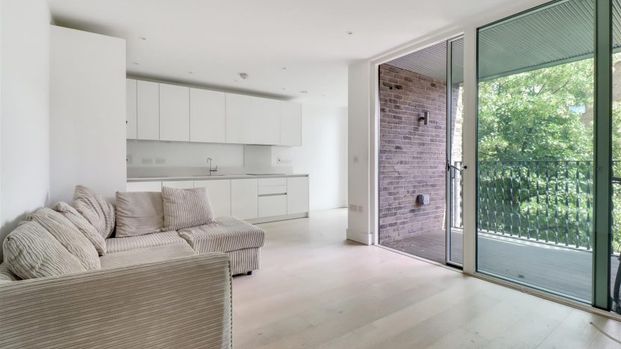 Chippenham Road, Maida Vale, London, W9 - Photo 1