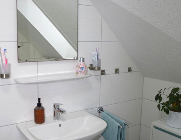 Moderne und gemütliche Oberwohnung in ruhiger Lage von Moormerland- Veenhusen! - Foto 1