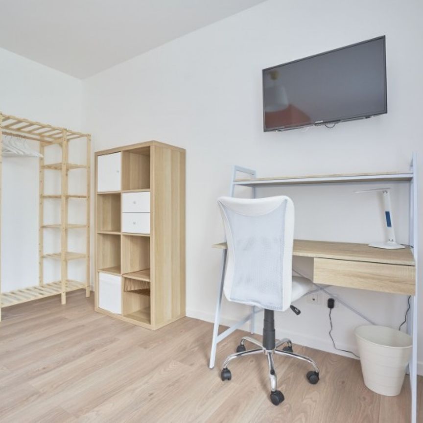 G.POMPIDOU O Roommate 5 Bedrooms at Lille - La Madeleine - Photo 1
