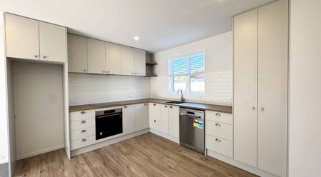 Brand New 2-Bedroom Townhouse in Addington – Modern Living at Its Best! - Photo 3
