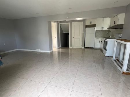 For Lease - 617 West 5th Street, Hamilton, Ontario - Photo 4