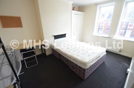 4 Bedroom Mid Terraced House for rent in Wrangthorn Place - Photo 2