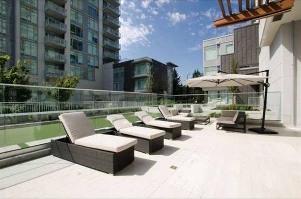 Metrotown great location apartment 2 Bed/ 2 Bath With AC For Rent - Photo 1