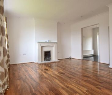 3 bedroom detached house to rent - Photo 2