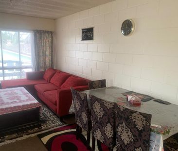 Tidy One Bedroom Upstairs Unit - Photo 2