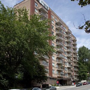 1745 Cedar Avenue - Cedar Plaza - 1 Bedroom - 1745 Avenue Cedar, Montréal - Photo 2