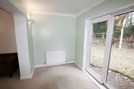 Baron Close, Warrington - Photo 2