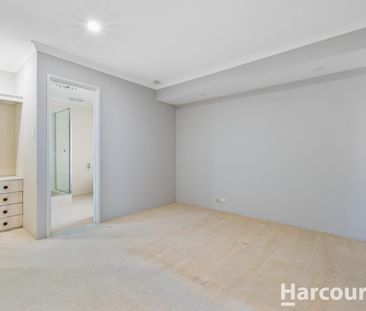 3 x 2 Family Home - Includes lawnmowing - Photo 4