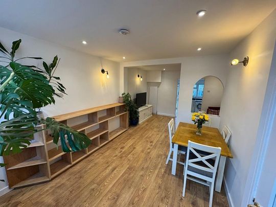 2 bedroom terraced house to rent - Photo 1