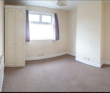 3 bedroom bungalow to rent - Photo 2