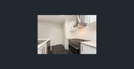 Modern Family Home in Thornlands! - Photo 4