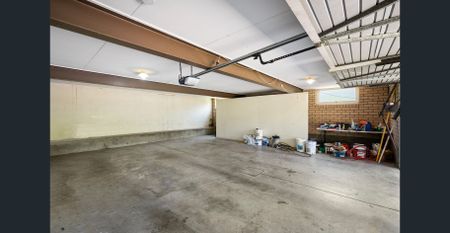 Semi Renovated Family Home in Sought-After Fig Tree Pocket - Photo 4